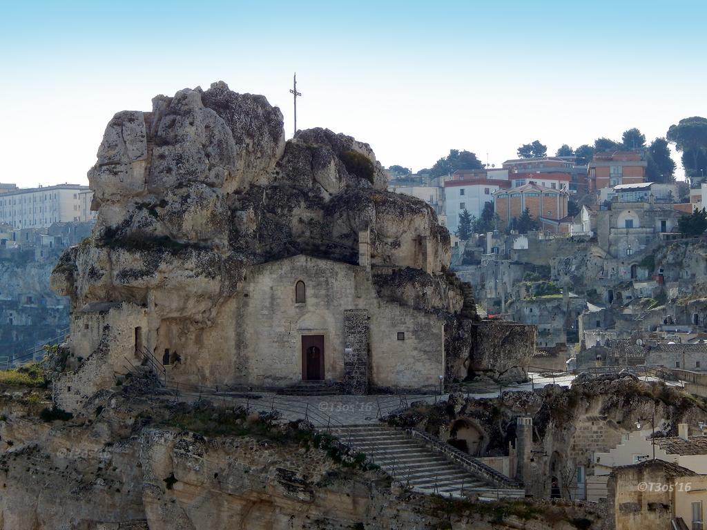 Sotto L'Arco Hotel Matera Exterior photo